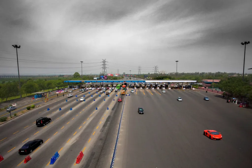 Non-BS-VI vehicles ban: DND Flyway toll plaza between Delhi and Noida, file photo