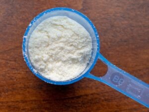 Scoop of infant formula powder, the product type named in the FSSAI notice to Nestle