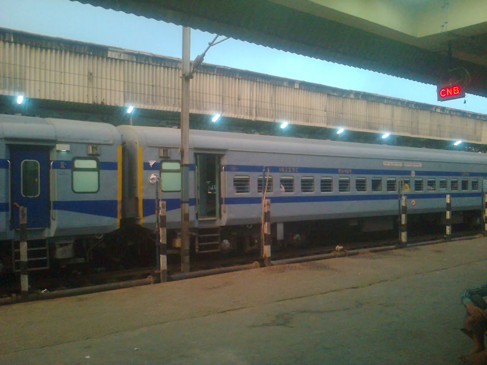 Sleeper class coach of an Indian Railways express train at Kanpur Central