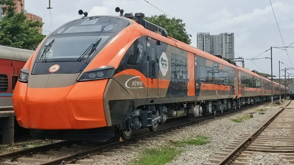 Vande Bharat sleeper trainset on a railway track, Vande Bharat sleeper fare story