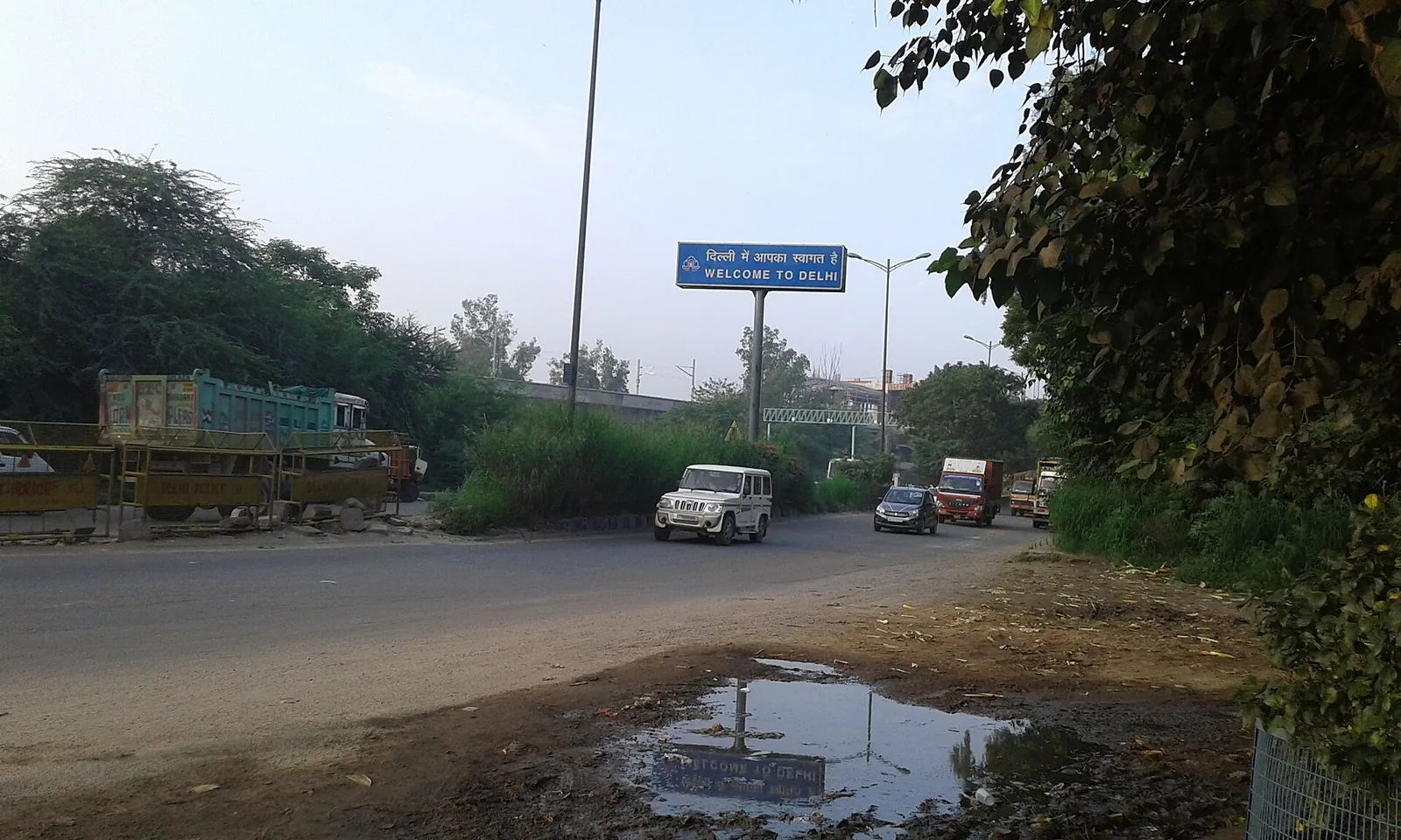 Welcome to Delhi sign at the Delhi-Noida border road, file photo